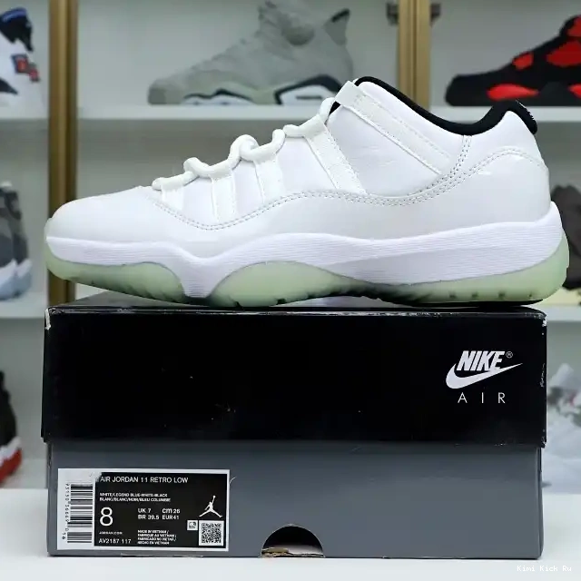 AIR BLUE RETRO Kimikick LEGEND LOW 11 JORDAN 0812